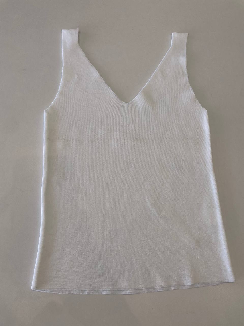 V Basic Top