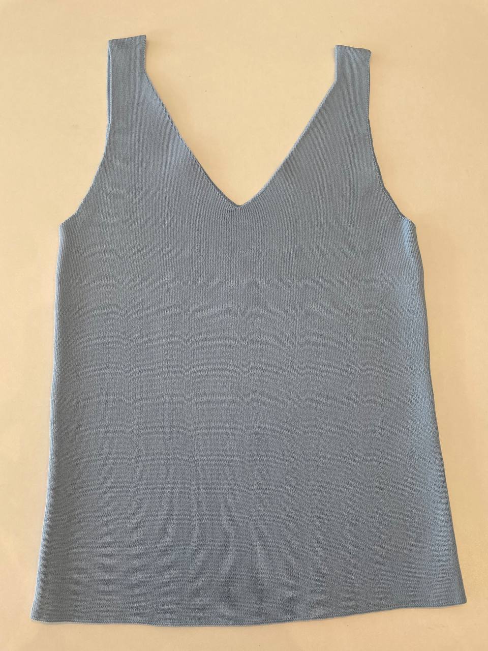 V Basic Top