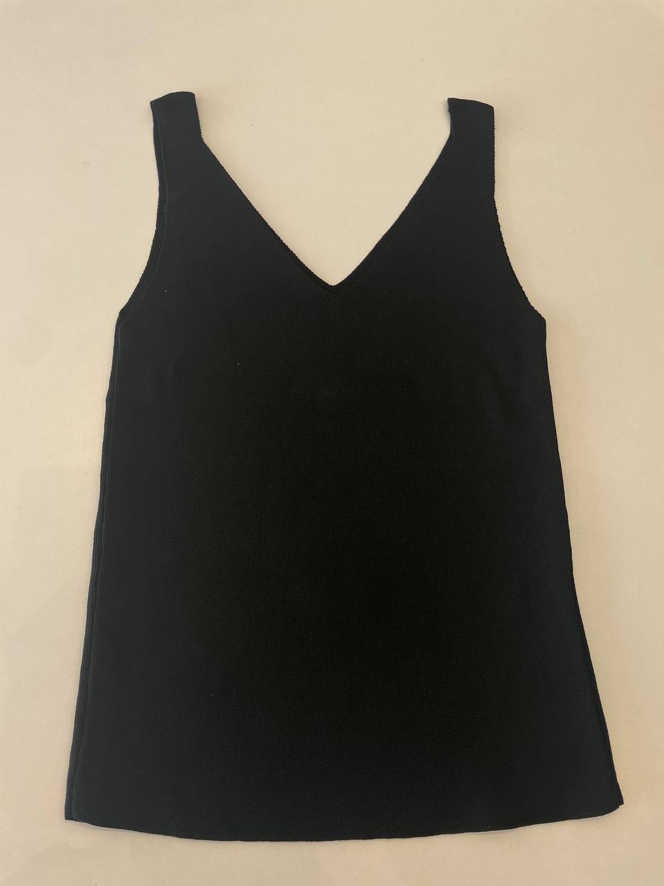 V Basic Top