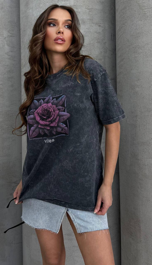 Rose T-shirt